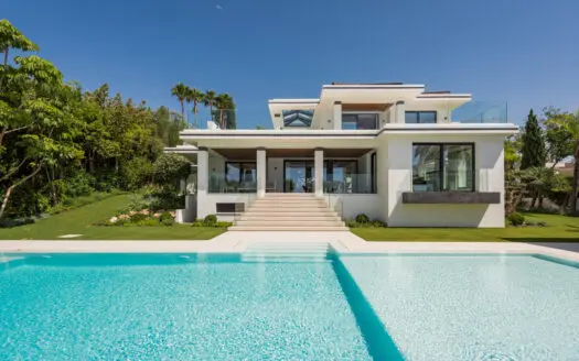 Luxuriöse neue Villa mit Privatpool in Los Flamingos